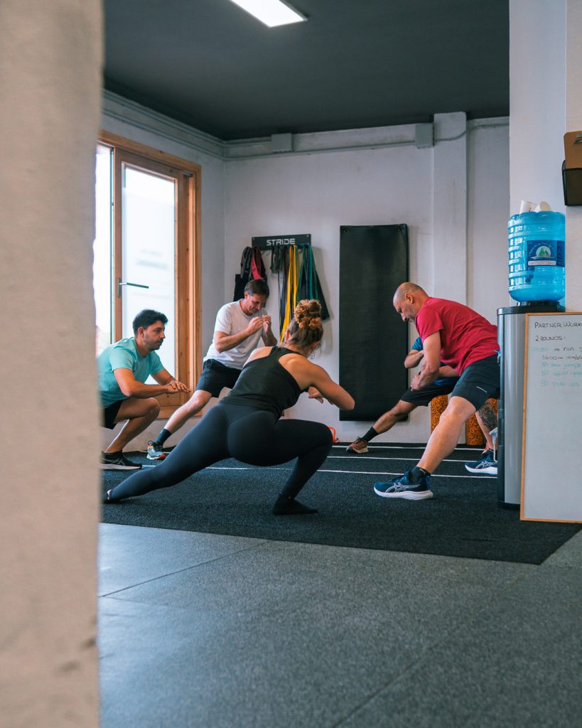 Trabaja con nosotros 1 12 - Forum Estudi d'entrenament